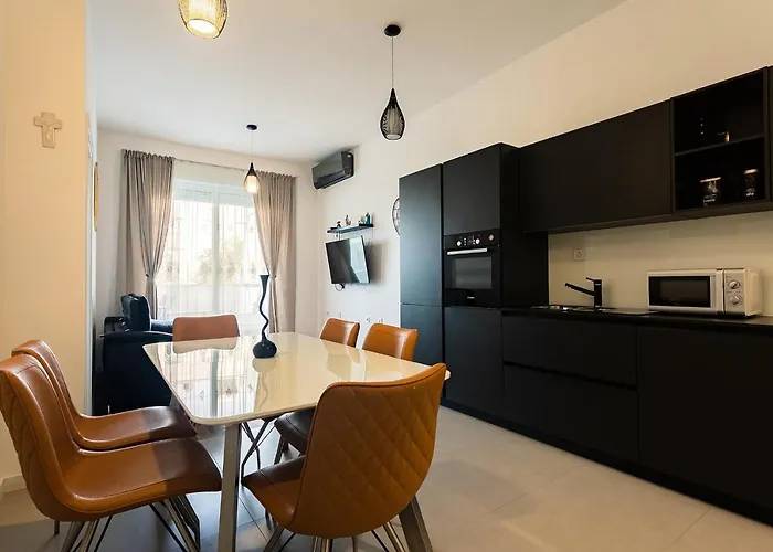 Zeus Znjan Apartamento *